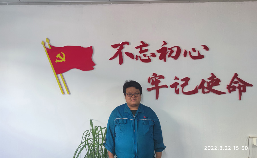 2022年度韦德网站官方入口医药优异科技斗争者——张 强